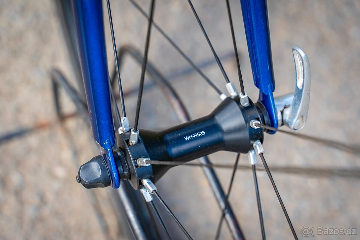 Silniční kolo Duratec Attentive - 18