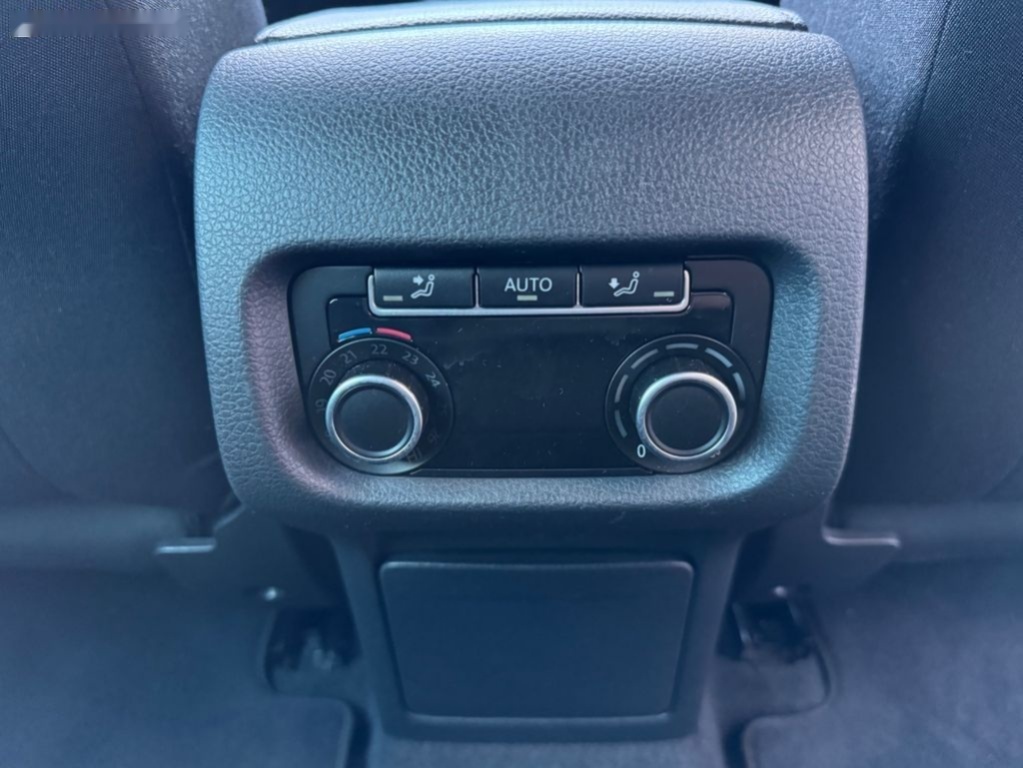 Volkswagen Sharan,2.0TDI DSG 7 míst - 18