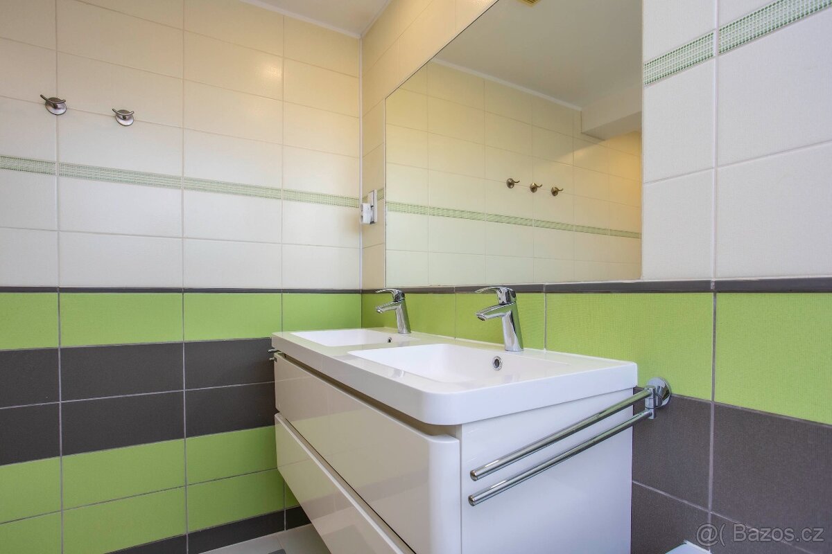 Prodej bytu 3+1 - 138 m² - Višňovka – Pardubice - 18