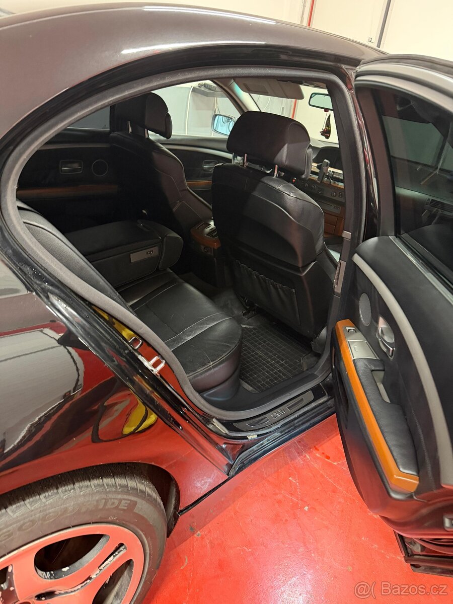 BMW 740D - 18
