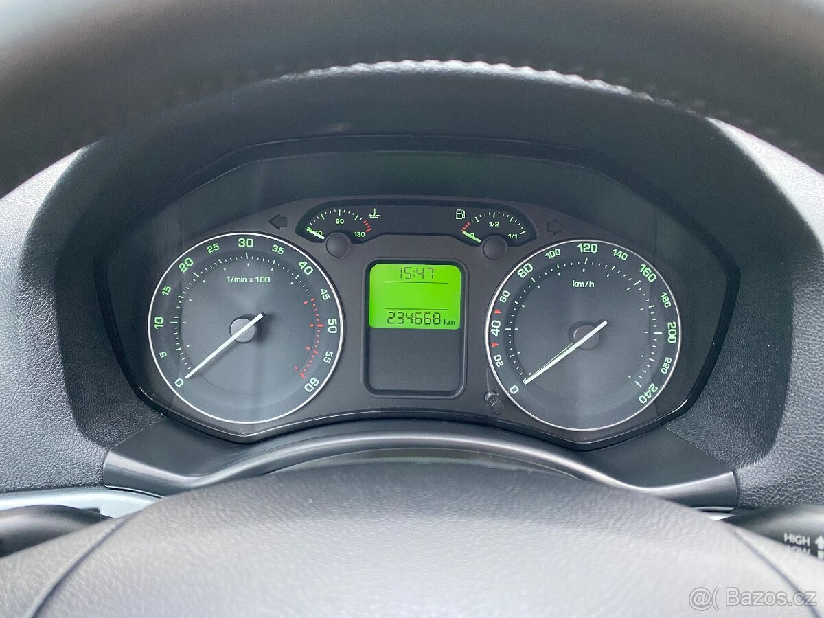 Škoda Octavia Combi 2.0 TDI 4x4 Scout - 18