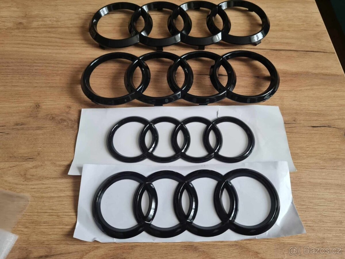 AUDI - Čierne lesklé znaky - 18