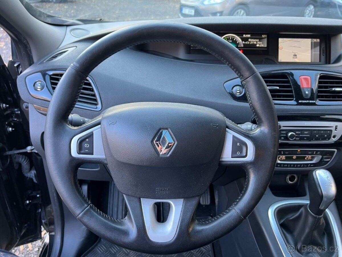 Renault Scenic 2.0 dCi 110 kW 7 míst INITIALE klima 2012 STK - 18