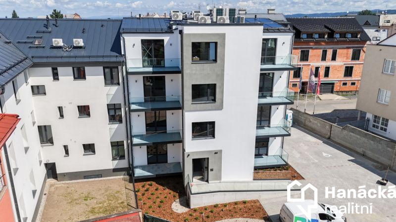 Pronájem exkluzivního bytu 3+kk, ul. Rejskova,... - 18