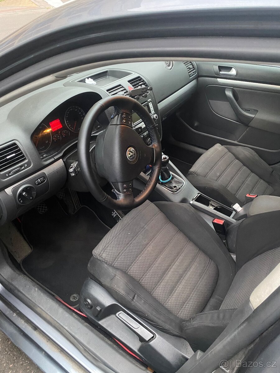 Volkswagen Jetta 1.9tdi 77kw - 18