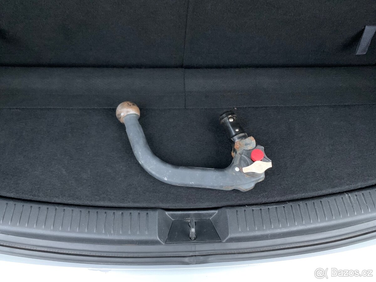 Mazda 5 2.0 i - 16V 7 míst - 18