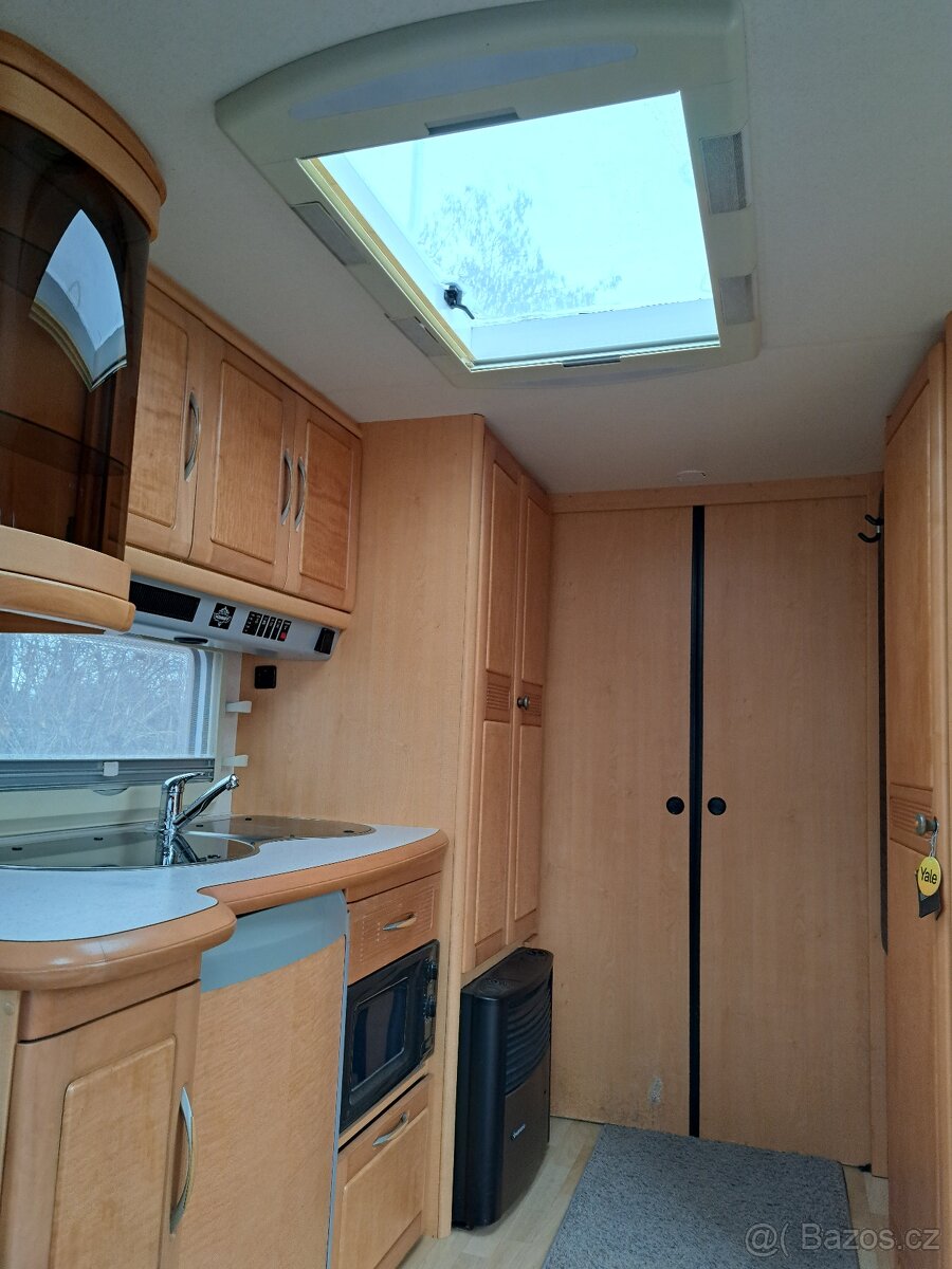 Obytný přívěs, karavan HOBBY exclusive 560 - 18