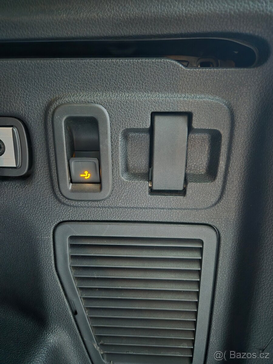 VW Touran / 09/2017 / model. rok 2018 / 2.0 TDI / 110kW - 18