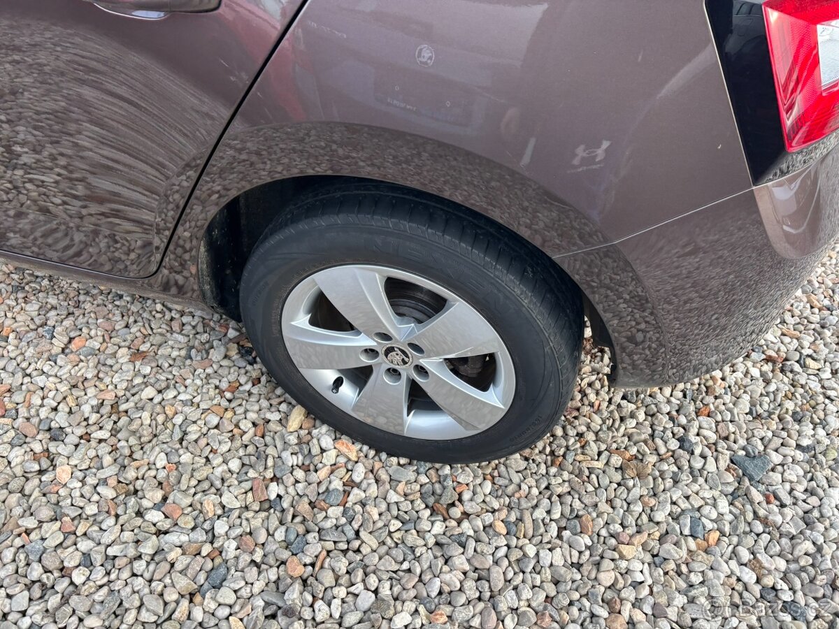 Škoda Fabia 1.2 Tsi 66kw r.v.2016, serviska - 18