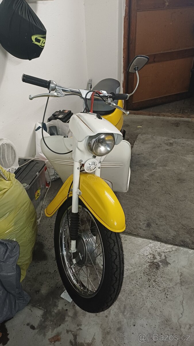 PRODÁM DĚDOVOU SBÍRKU MOTOREK - 18