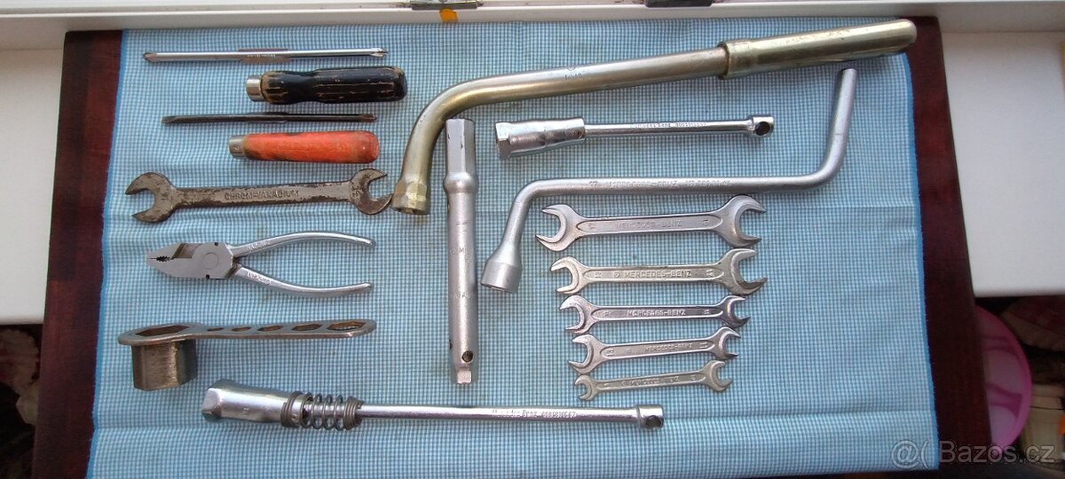 k Mecedes Benz,orig nář. - 18