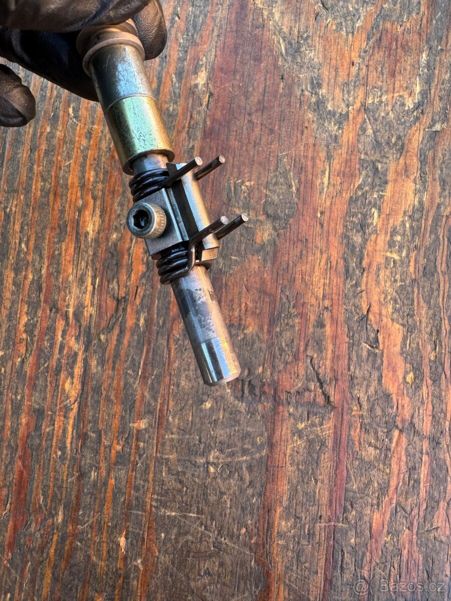 Kompletní výfukový ventil válec ovládání Yamaha YZ 125 - 18