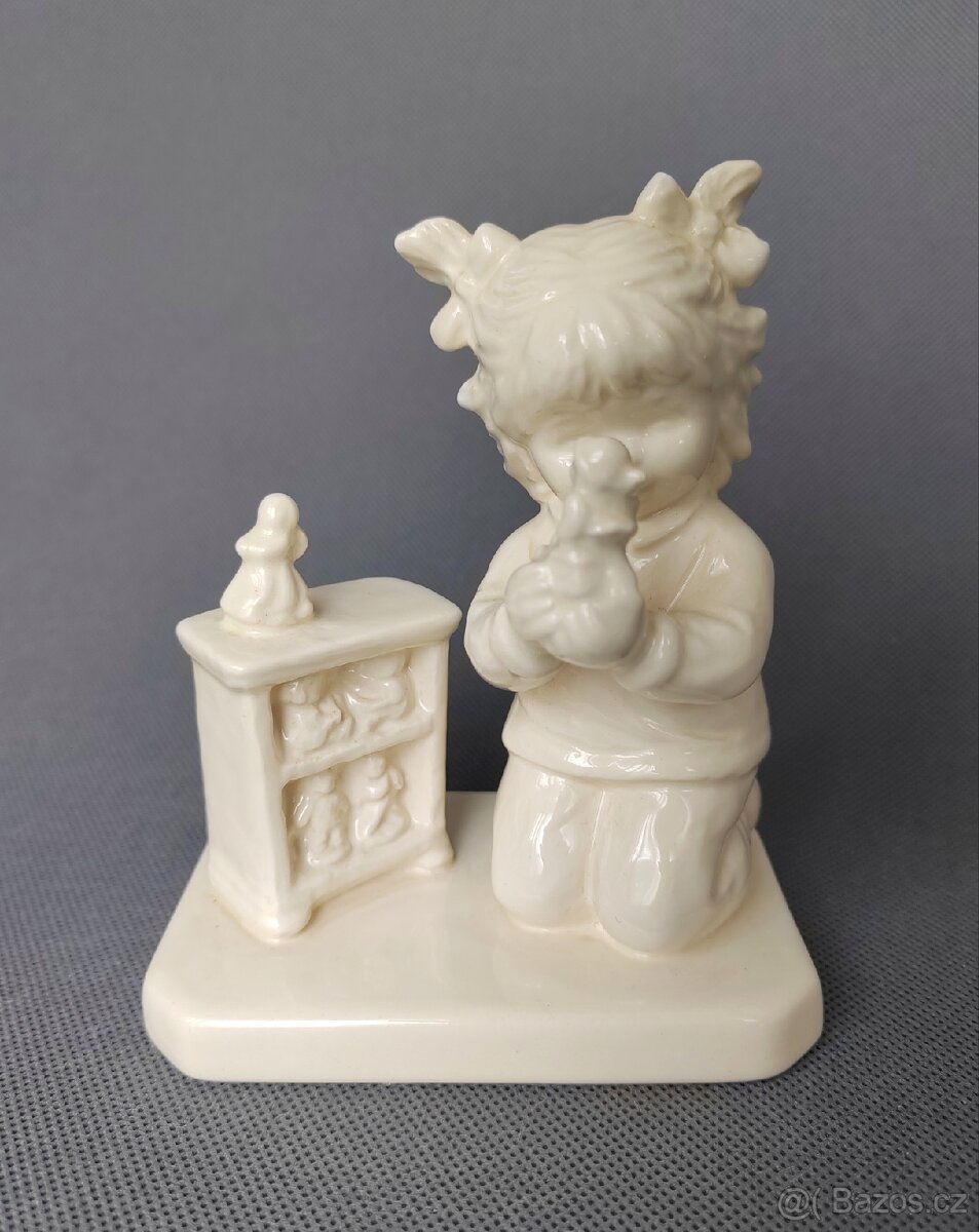 Nádherná sestává figurek a talíře od M.J. Hummel a Goebel - 18