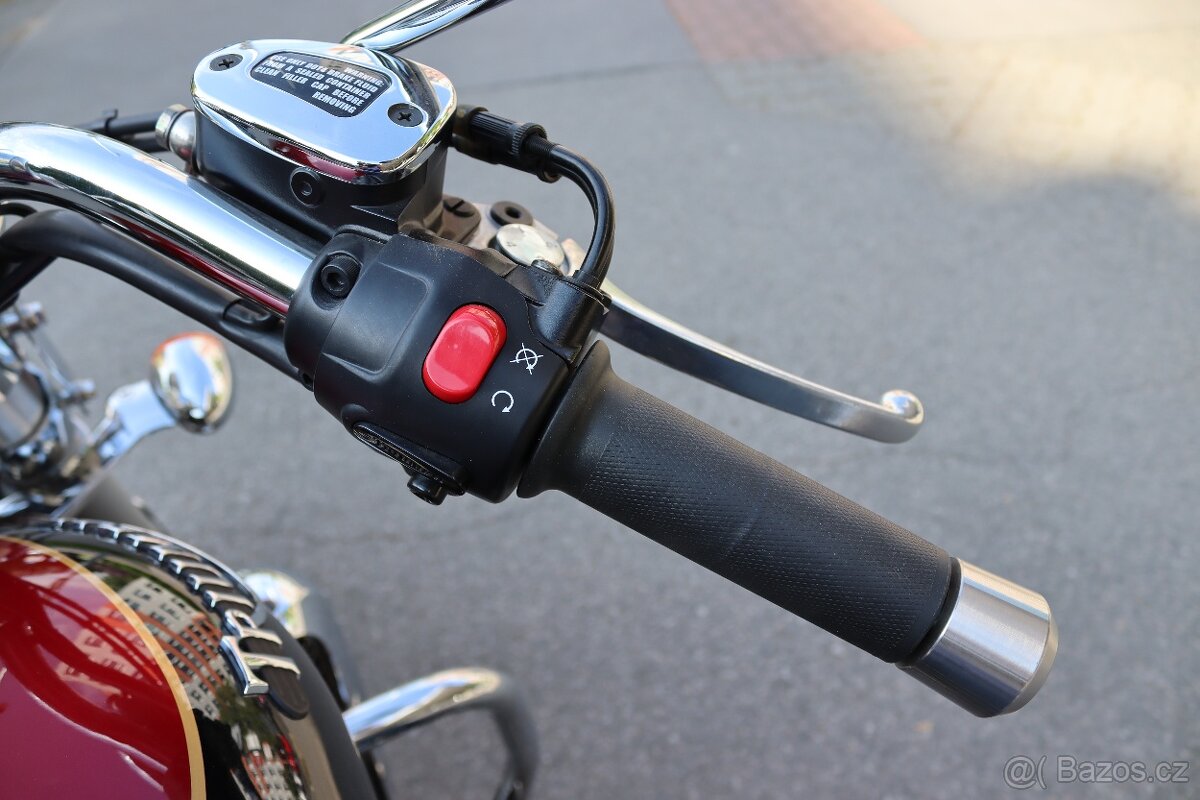 TRIUMPH ROCKET III CLASSIC - 18