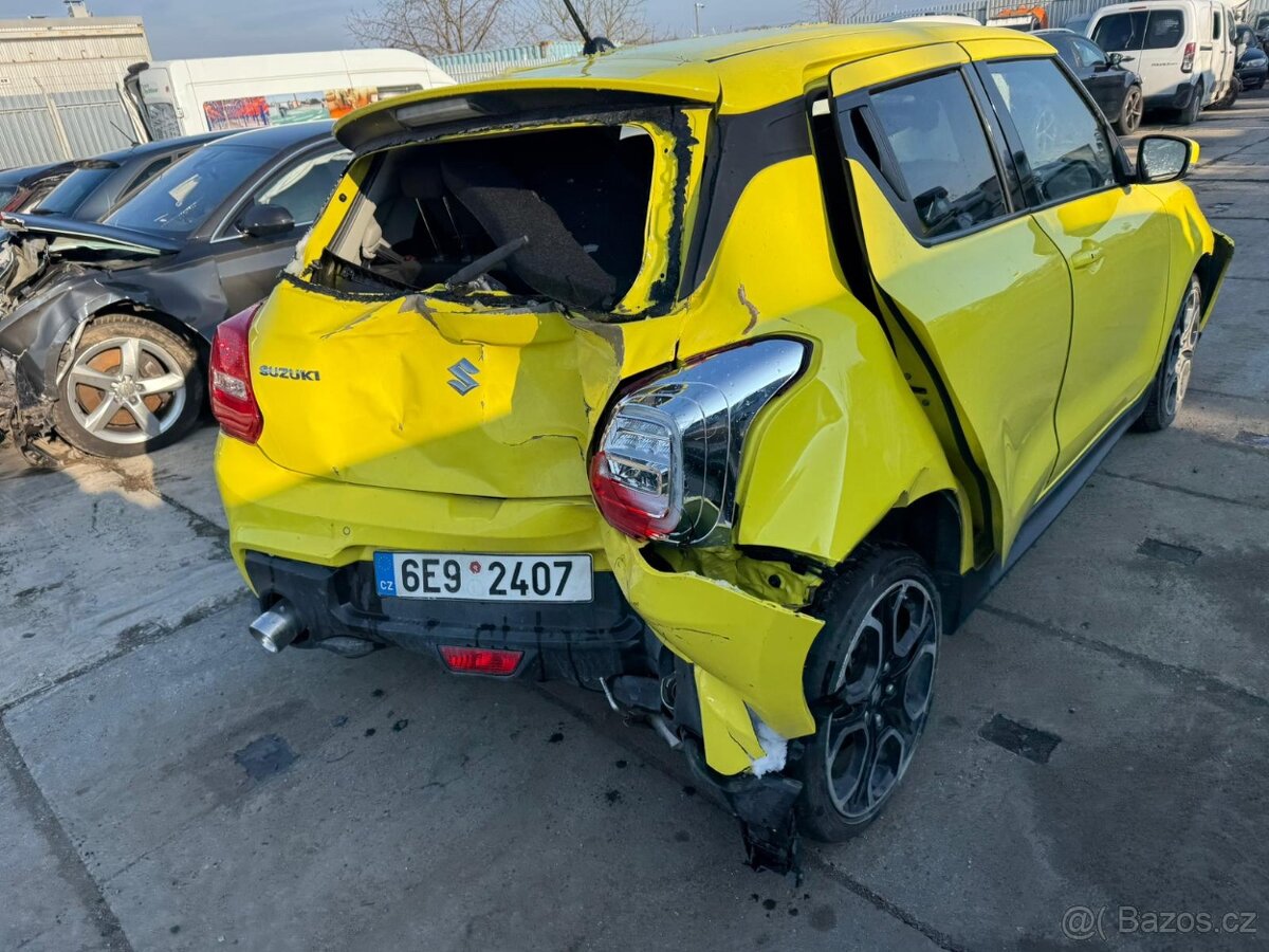 Suzuki swift 1.4 sport Boosterjet 2021 pojizdne - 18