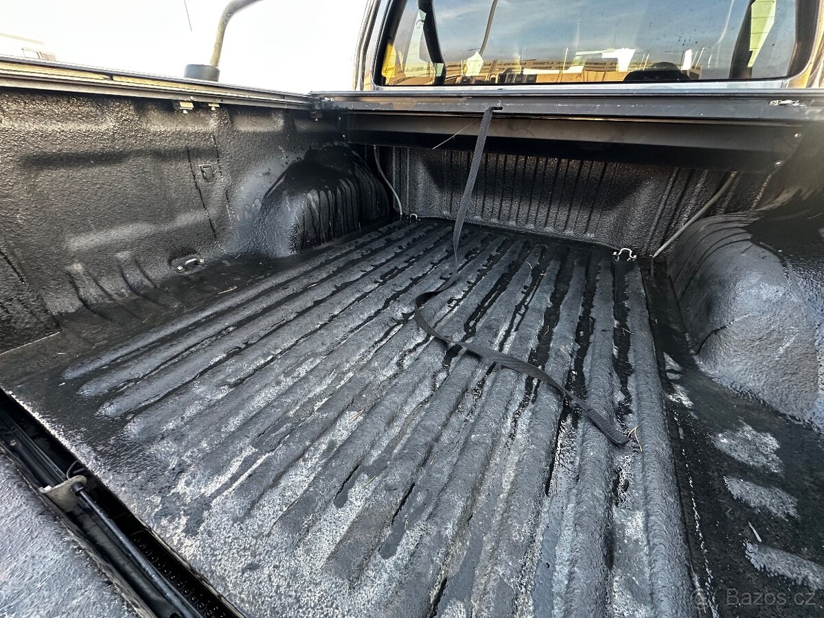 Volkswagen Amarok V6 / 106.000km / DPH - 18