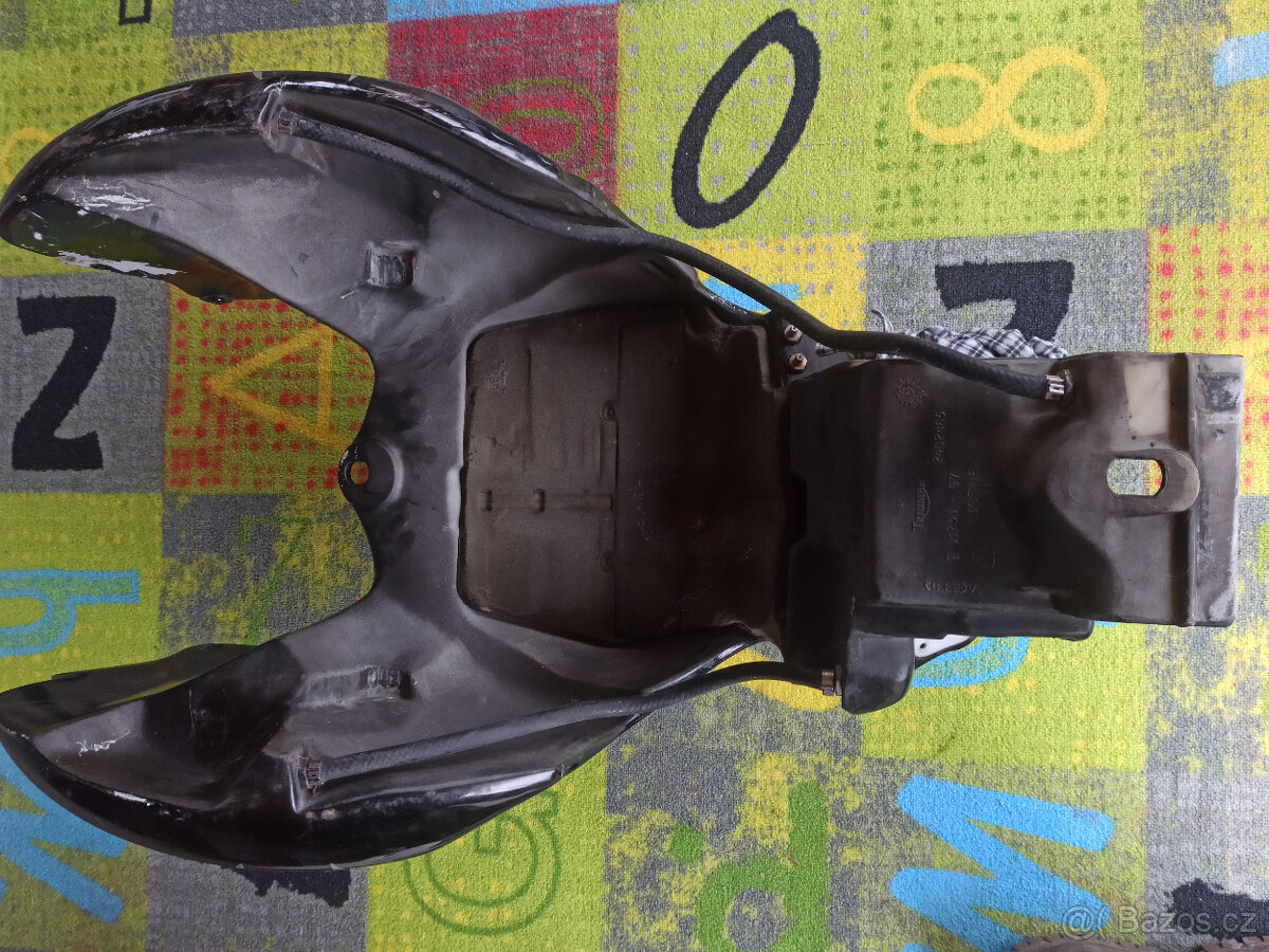 Nádrže benzínové na různé motorky - 18