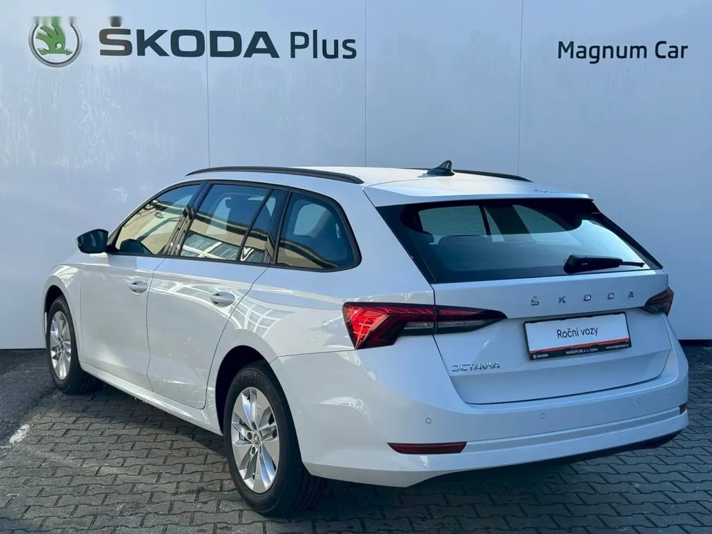 Škoda Octavia, COMBI AMBITION 2,0 TDi / 85 kW - 18