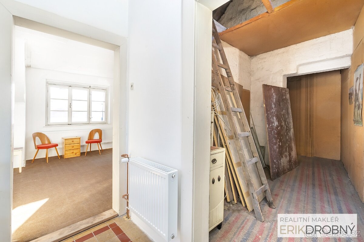 Prodej rodinného domu 5+1, 174 m², pozemek 476 m², Pardubice - 18