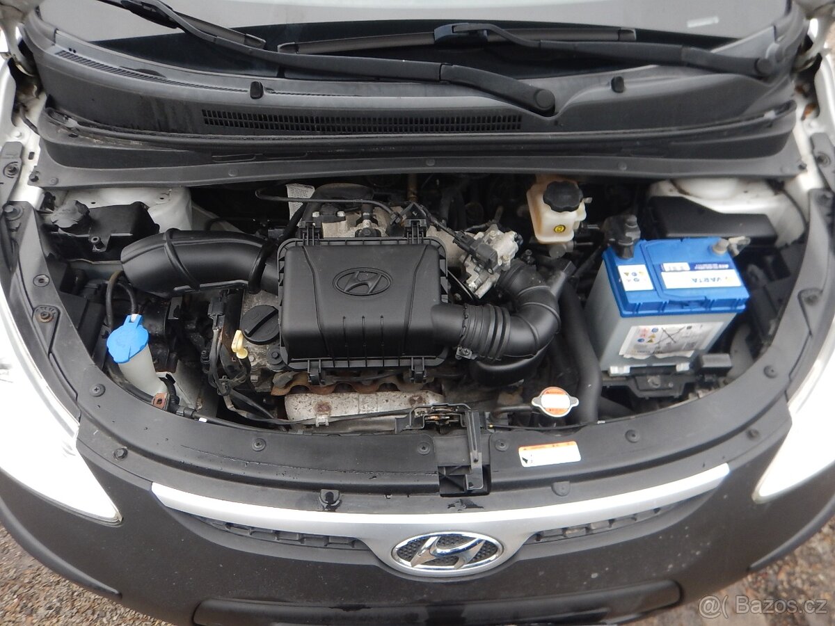 HYUNDAI i10 1.1i, SERVO - 18