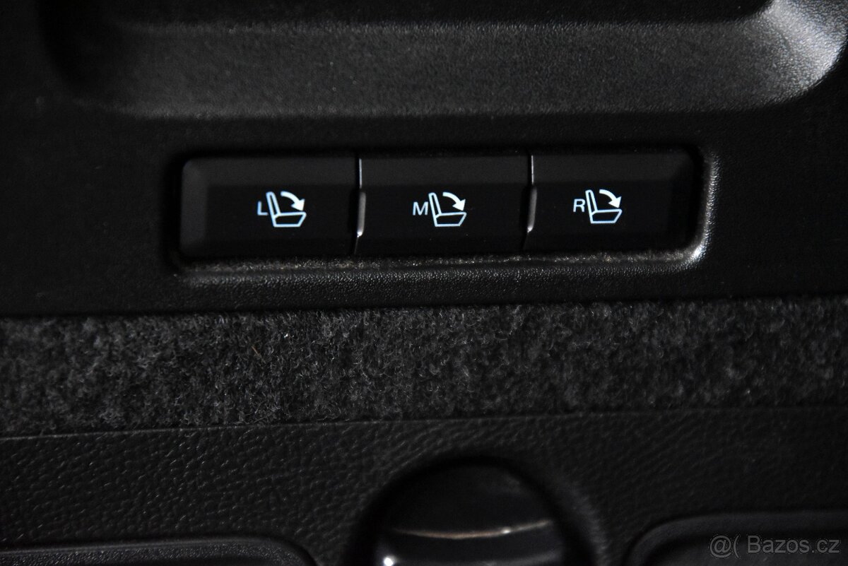 Ford Galaxy 2.0 TDCi 6st,7MÍST,NAVI,TEMP,DKLIMA,PDC,1.MAJ - 18