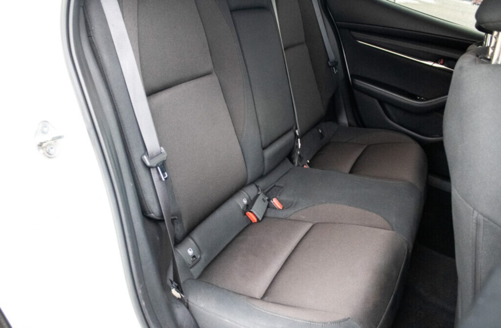 Mazda 3 90kW (2020). - 18