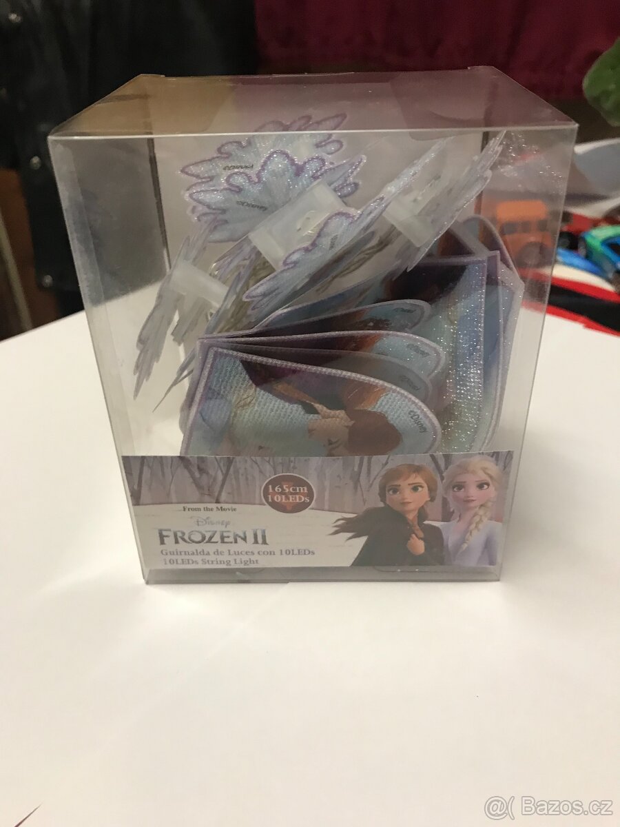 NOVÉ VÁNOČNÍ BÁŇKY OZDOBY DISNEY - 18