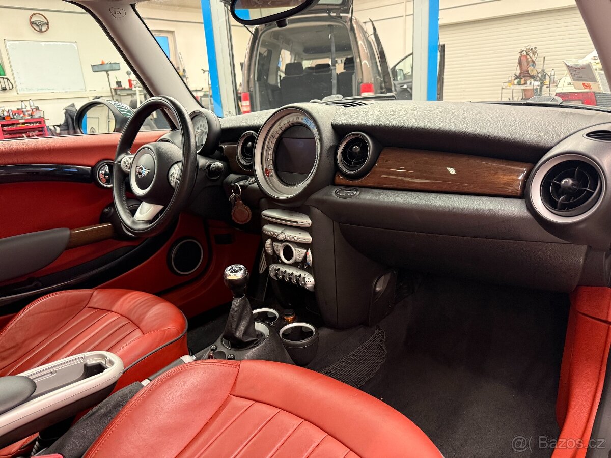 Mini Cooper S 1.6l 128 kW - 18