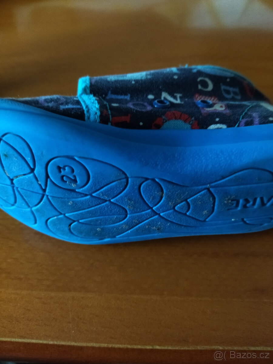 retro papuče 3x, Děts. papučky 2x, ponožky,důchodky,holínky - 18