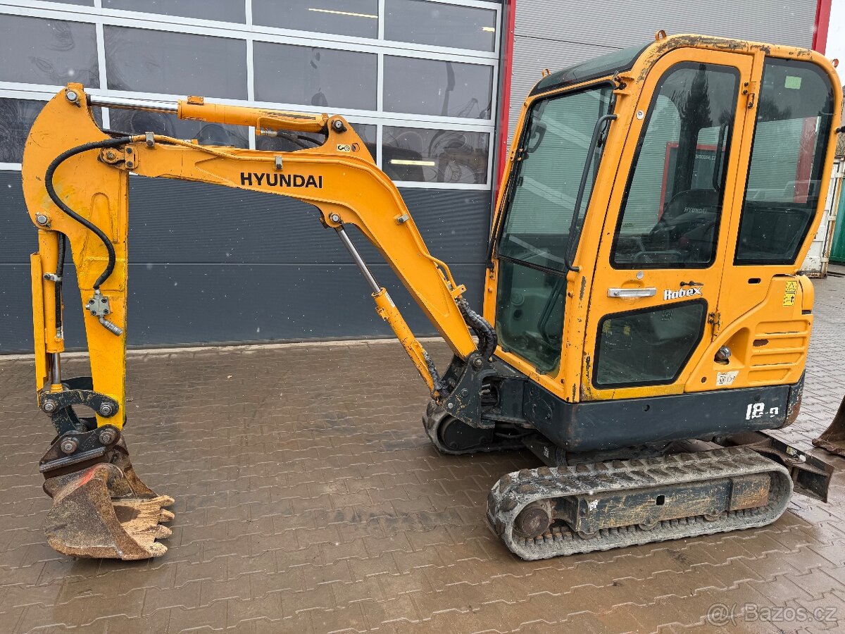 Hyundai 18-9 Robex Minibagr 2T + 3x lžíce - 18