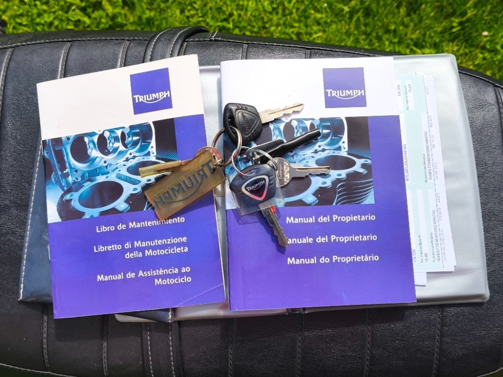 Triumph Bonneville SE (2012) ZIMNÍ VÝPRODEJ-SUPER CENA - 18