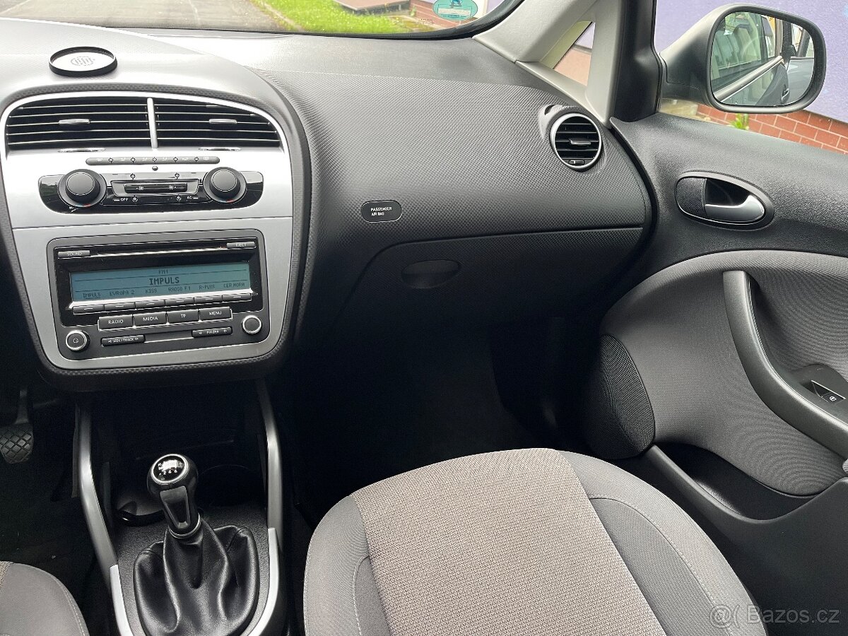 Seat Altea XL 1,4 TSi / servis.kn./ - 18