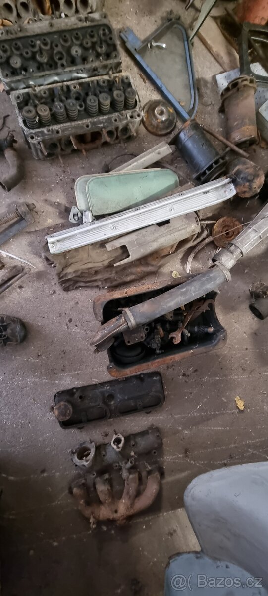 Moskvič 403 , 407 - 18