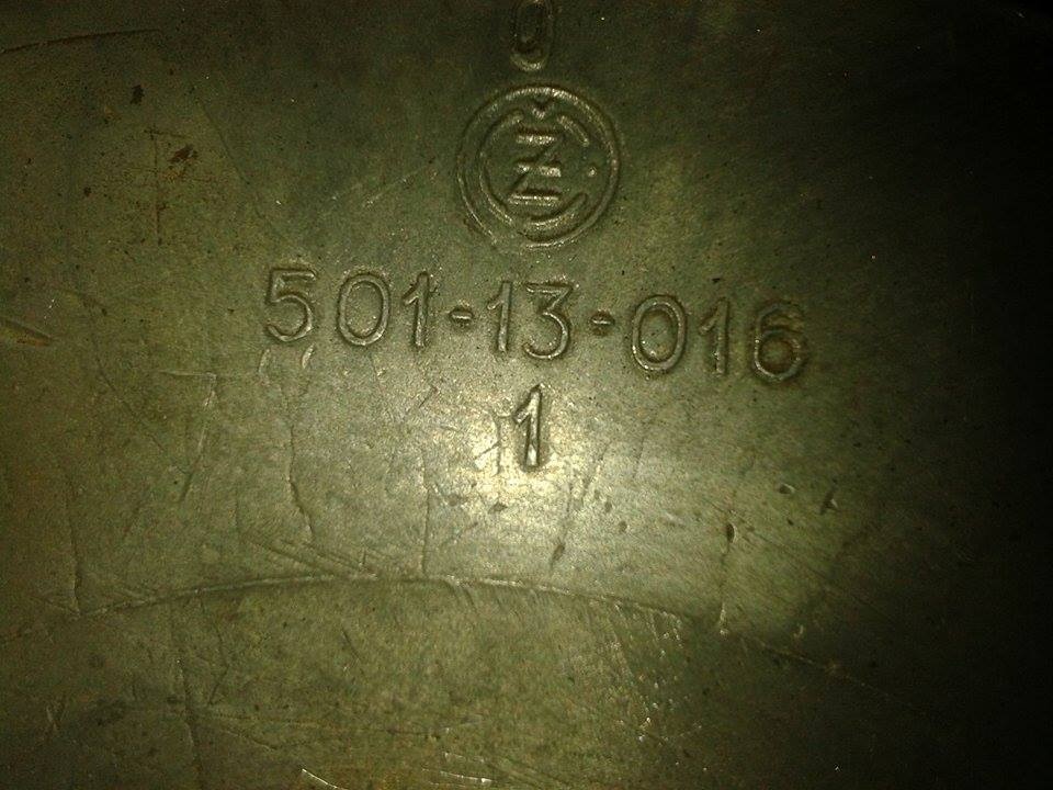 Originá hliníkovél víčko nádrže a čumáček Pionýr jednosík . - 18