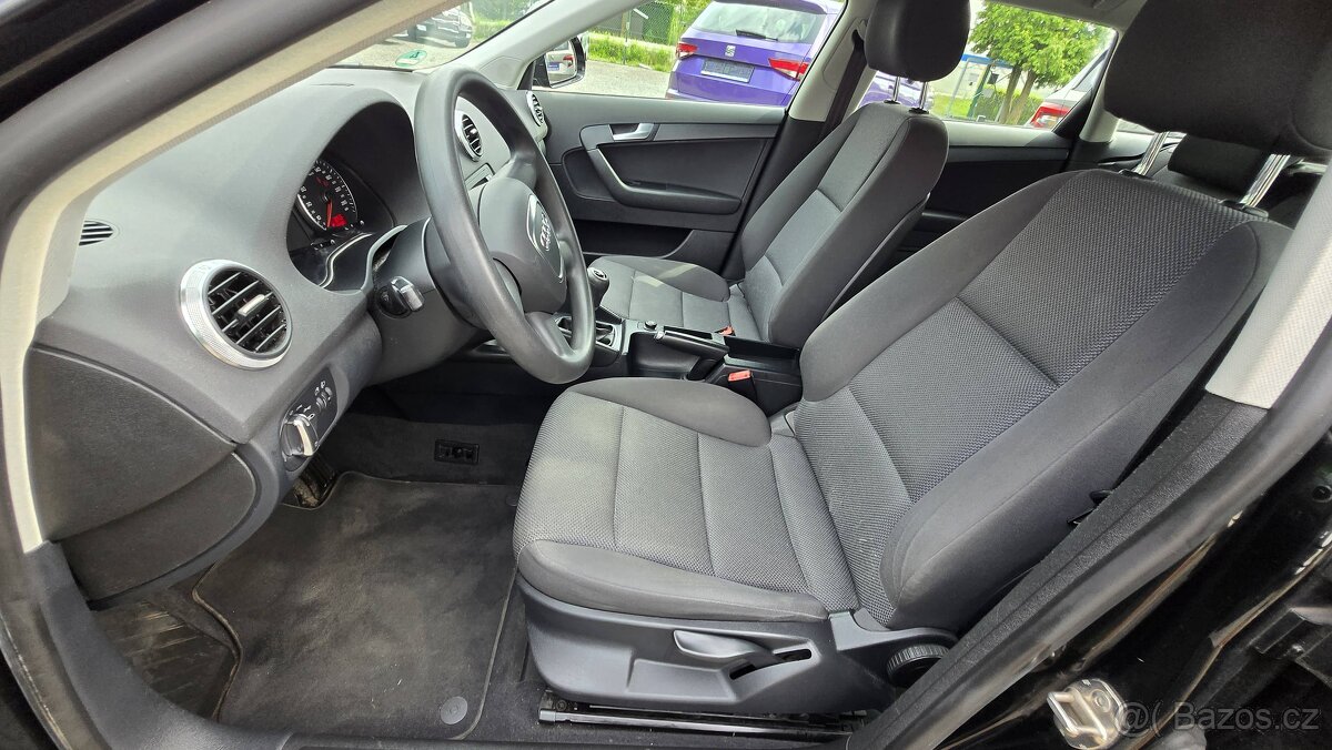 AUDI A4 TFSi ATTRACTION 1MAJITEL - 18