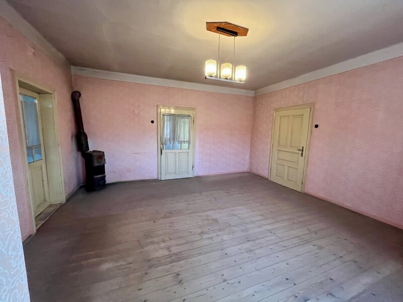 Unikátní dům s hospodářskými budovami a pozemkem 3188 m² - 18