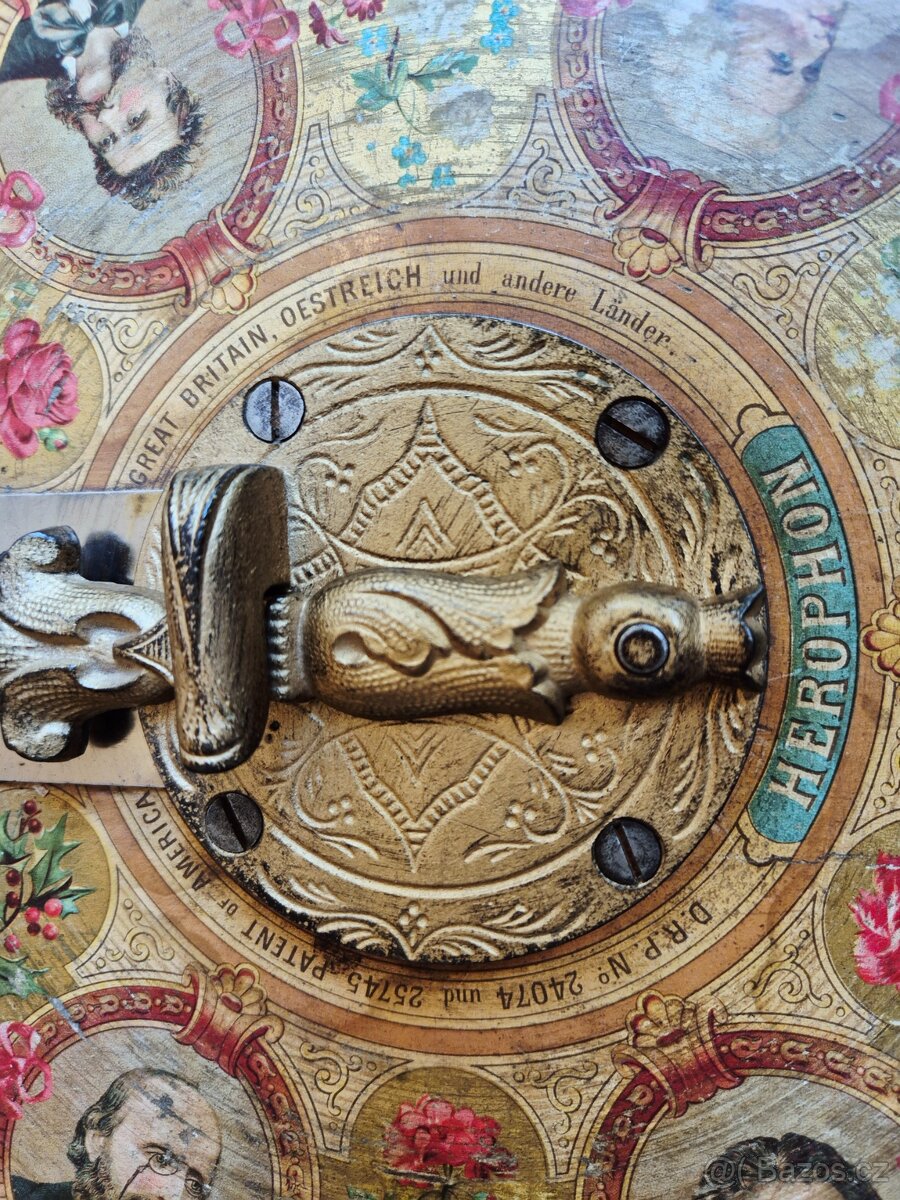 Starožitný hrací stroj, flašinet HEROPHON, 1900 - 18