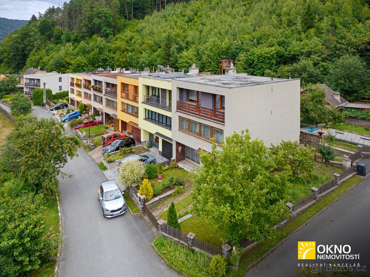 Rodinný dům s garáží a zahradou - 18