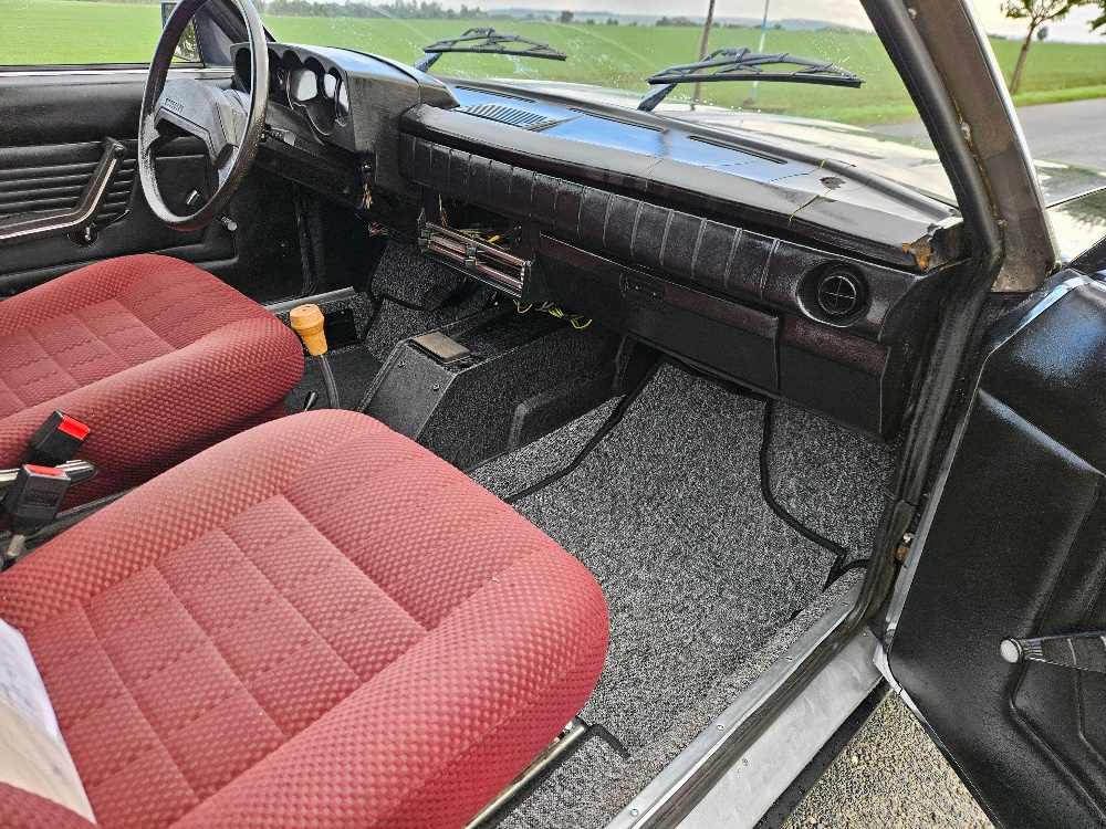 Tatra 613/3 karburátor r.v.1990 - 18