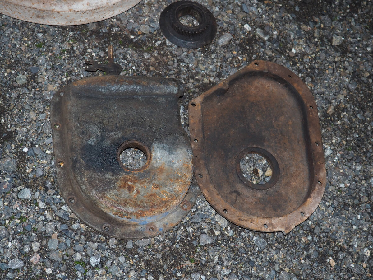 Prodám stabilní motor Škoda Plzeň ze 30. let. - 18