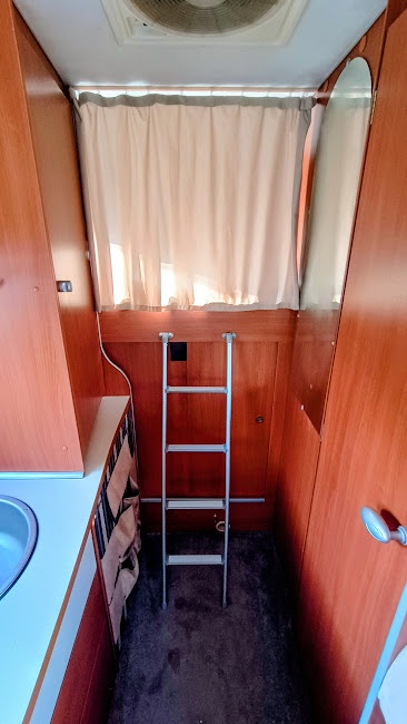 Fiat Ducato / McLouis, alkovna pro 6 osob, palandy/garáž - 18