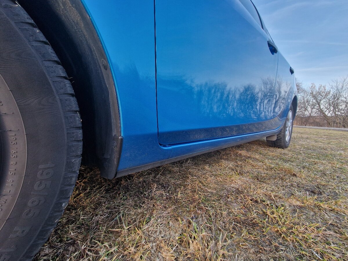 PRODÁM MAZDA 3 - 18