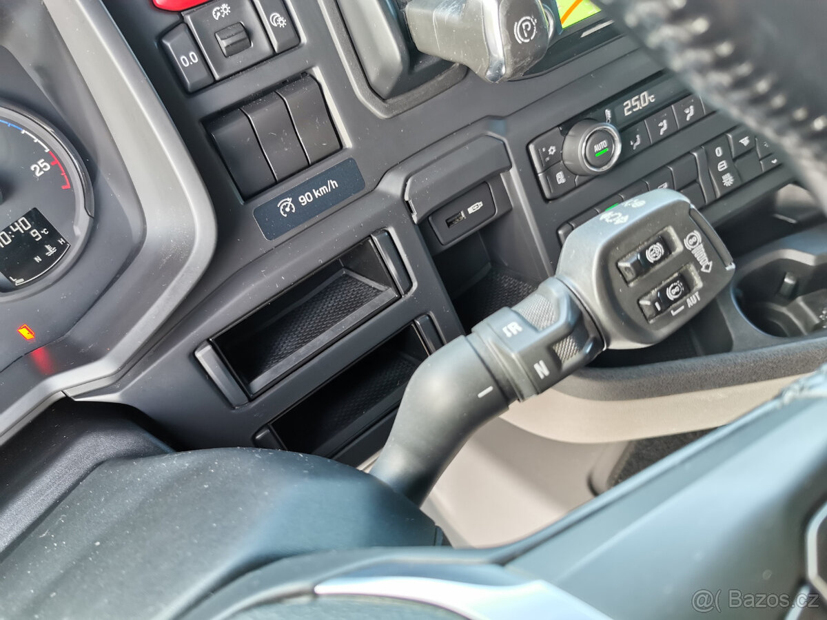 Prodám tahač návěsů SCANIA R450 EURO 6 E jednnokruhová hydr. - 18