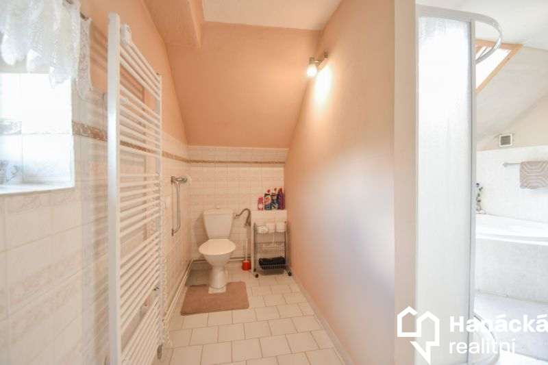 Prodej hezkého domu v Jeseníkách - 18