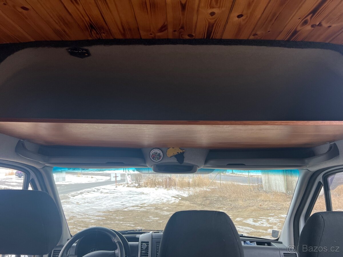 Obytný Mercedes-Benz Sprinter 210 - 18