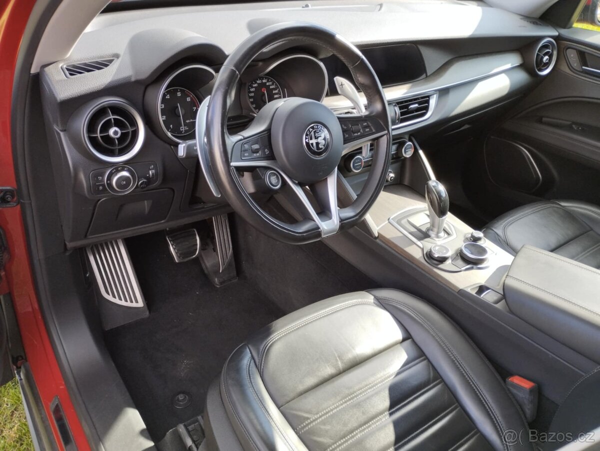Alfa Romeo Stelvio 2.0T 206kw HAVAROVANÉ, DPH -akce - 18