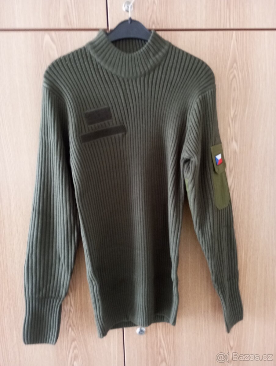 Vojenské maskáče a další vojenské oděvní součástky - 18