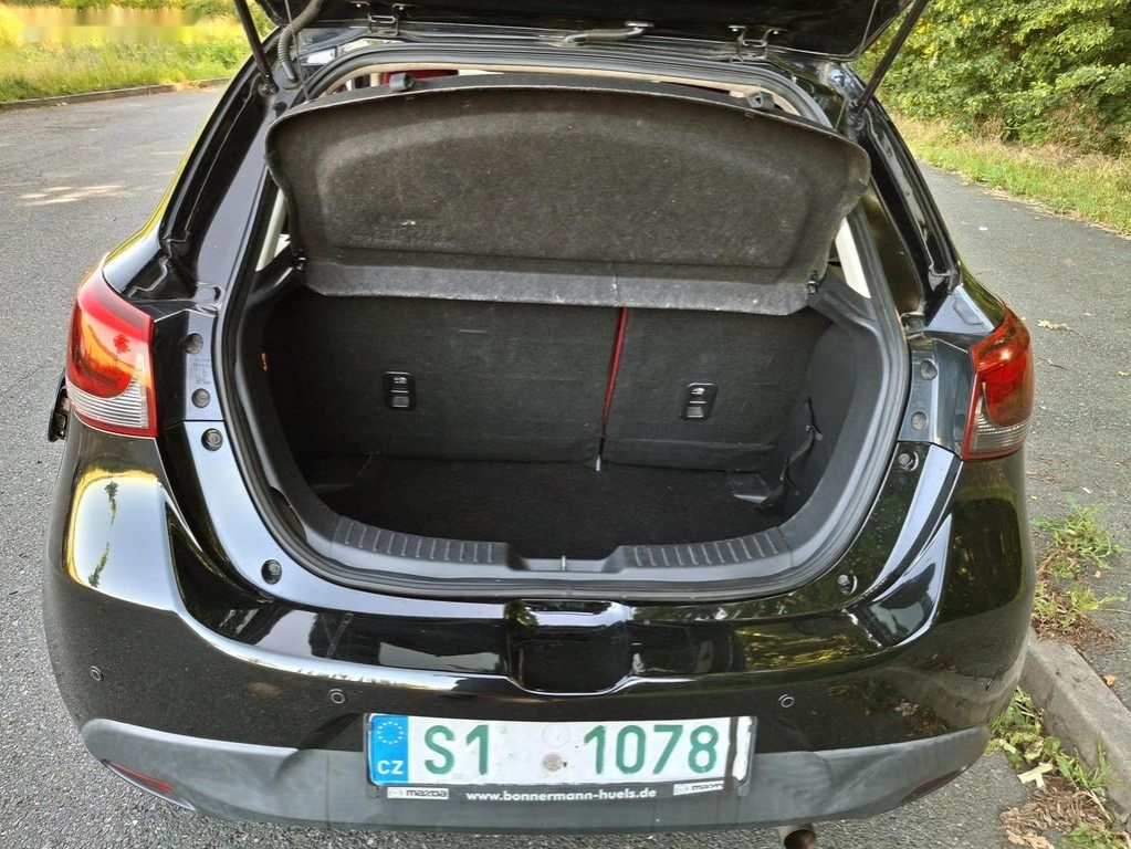 Mazda 2,1.5 benzin 1 - 18