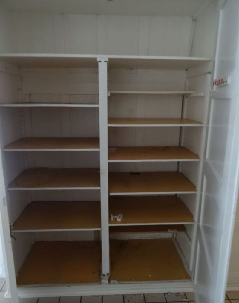 Velká venkovská kuchyňská linka se spotřebiči,5753 - 18