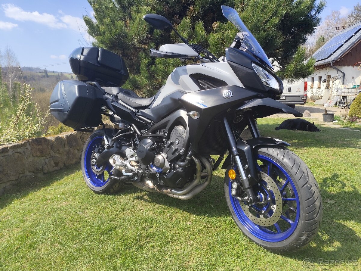 YAMAHA TRACER 9 - 18